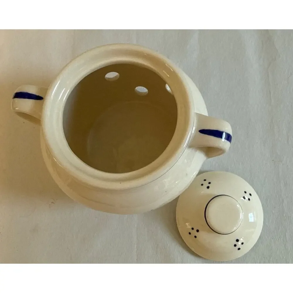 A Bentson West Design Boston Warehouse 5 Inch Ceramic Garlic Keeper- Nice!